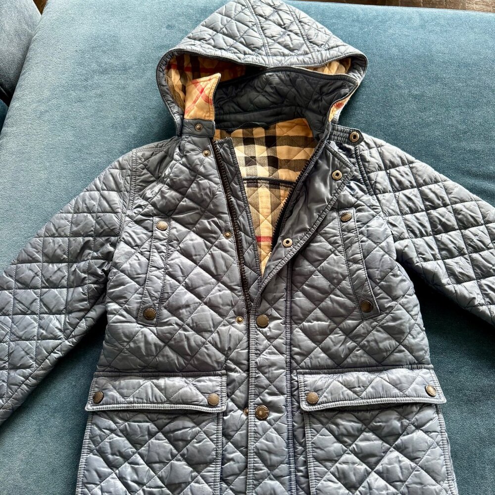 Burberry Blue Puffer Jacket with Quilted Design - size 10